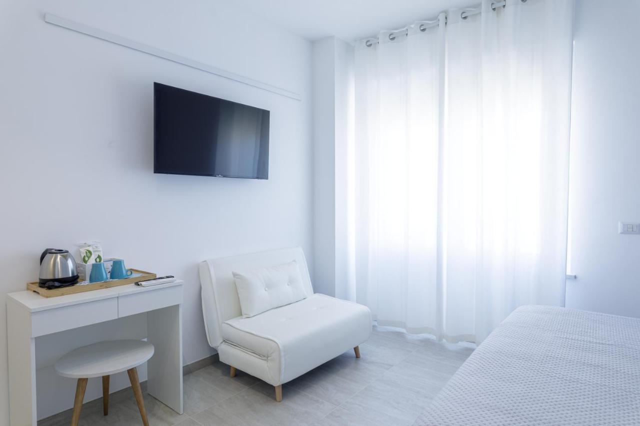 Vista Mare Guest House 시비타노바 마르셰 외부 사진