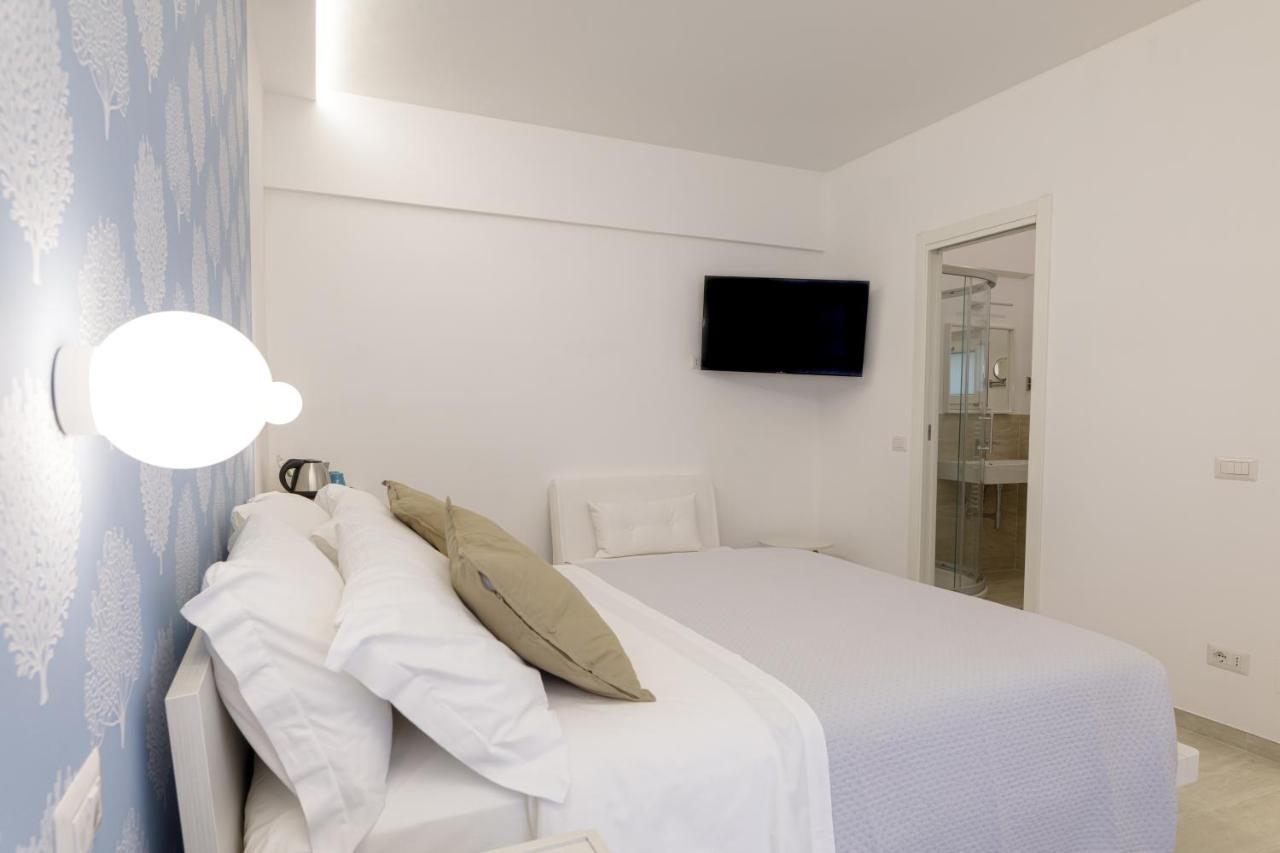 Vista Mare Guest House 시비타노바 마르셰 외부 사진